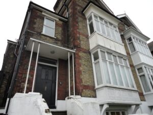 3B Watts Avenue Rochester Kent ME1 1RX